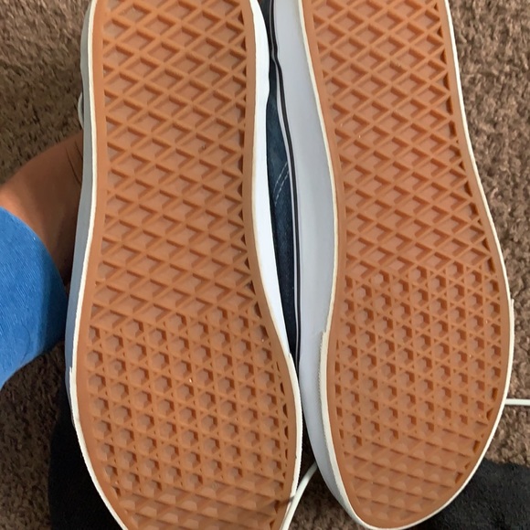 Vans - Picture 4 of 4